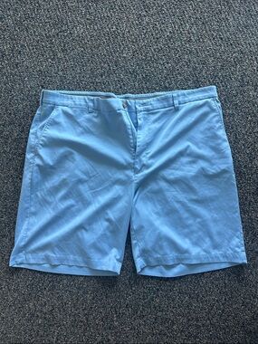 Roundtree & Yorke Sky Blue Flat-Front Men's Shorts